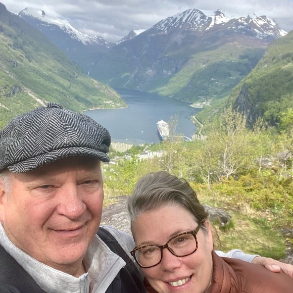 Welcome to my closet! I♥️God,Church,Fam&Friends😘 - Picture 9 of 9